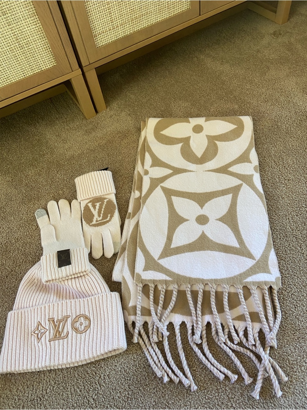 Louis Vuitton Medallion Scarf Wool Beige Rose/HAT/GLOVES SET!!!!